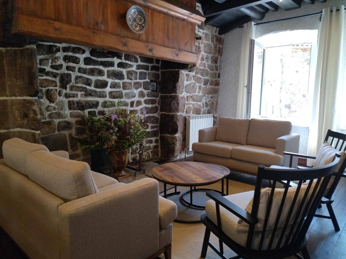 Large Double Room in Pradelles, Haute-Loire