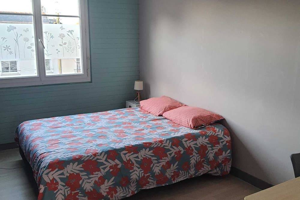 Appartement entier, Appartement T3 lumineux 50 m² Hypercentre avec balcon 700m de la mer in Saint-Nazaire, Côte d'Amour