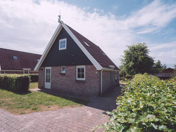Ferienhaus für 36 Personen, mit Terrasse und Garten in Bant