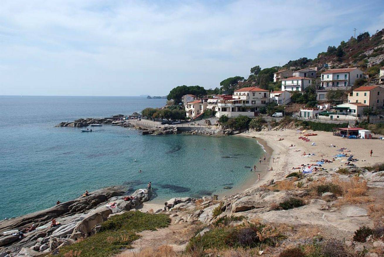 Ganze Wohnung, Ferienwohnung für 6 Personen mit Balkon/Terrasse in Campo nell'Elba, Elba