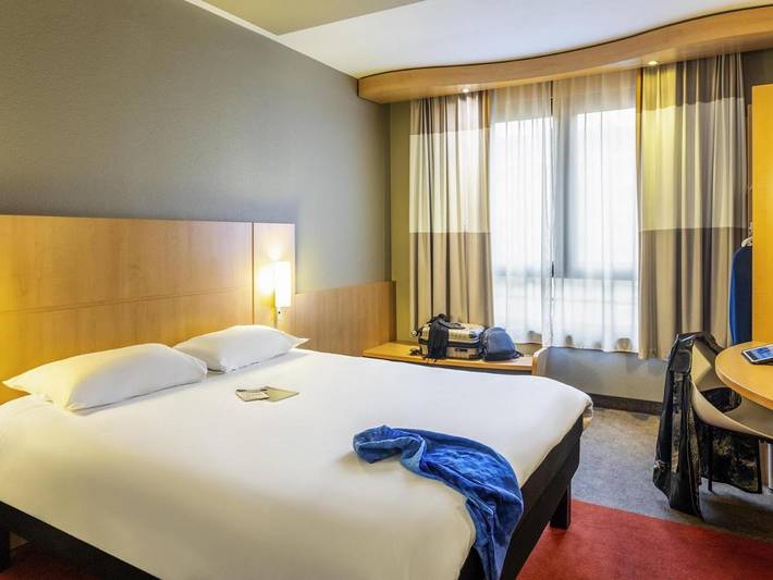 Hôtel pour 3 personnes, avec Terrasse et Vue dans Gare De Bruxelles Midi - 4