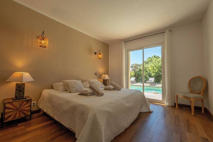 Location de vacances pour 9 personnes, avec jardin dans Office de Tourisme Porto Vecchio Sud Corse - 4