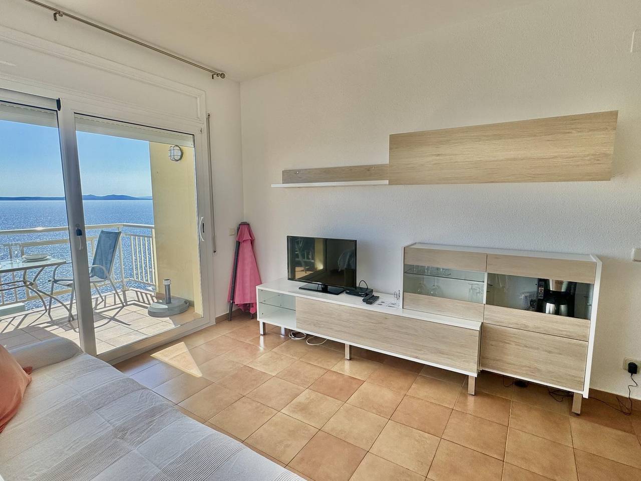 Appartement de vacances entier, 8. Magnifique vue mer et piscine communautaire in Roses, Haut-Ampurdan