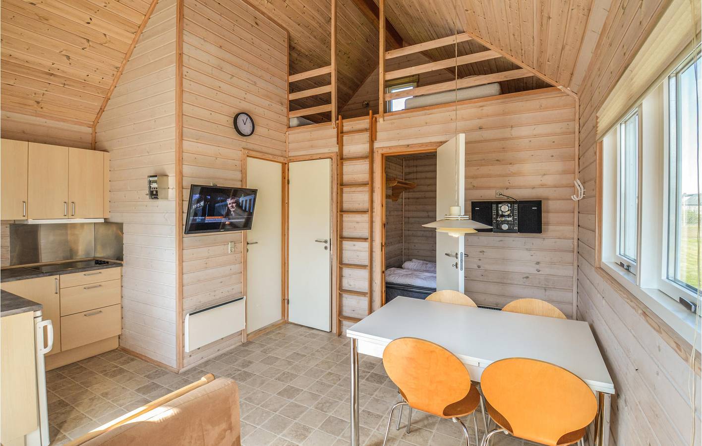 Feriehus for 6 personer med terrasse in Thyborøn, Limfjord i Vestjylland