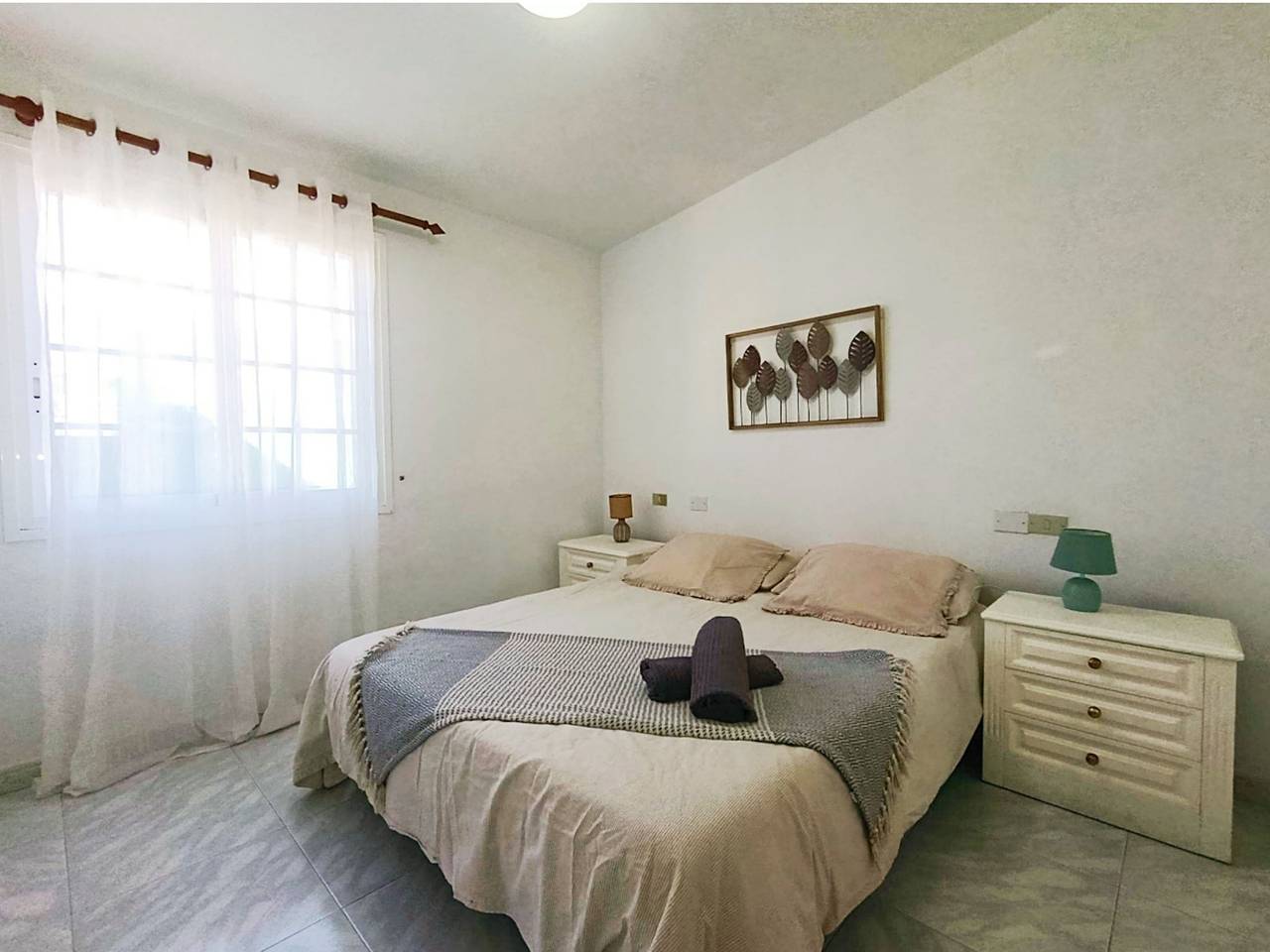 Live Abades Playa de los Abrigos in Abades, Arico