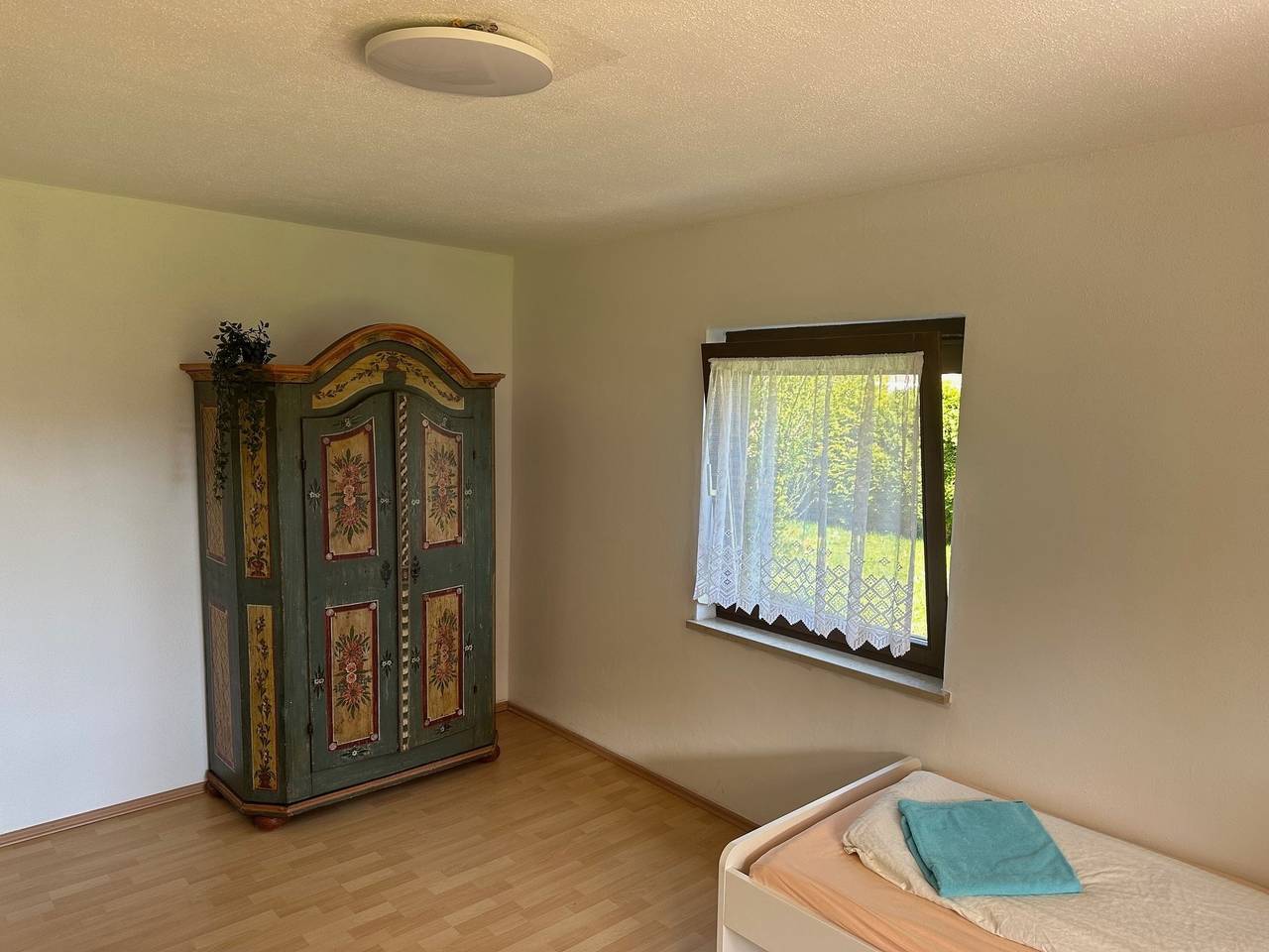 Ganze Ferienwohnung, Große Wohnung  Garten / near Munich / Oktoberfest / Marienplatz / Messe in Penzberg, Pfaffenwinkel