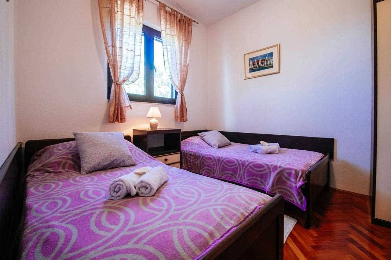 Ferienhaus Malinina in Zadar (Kommun), Iz