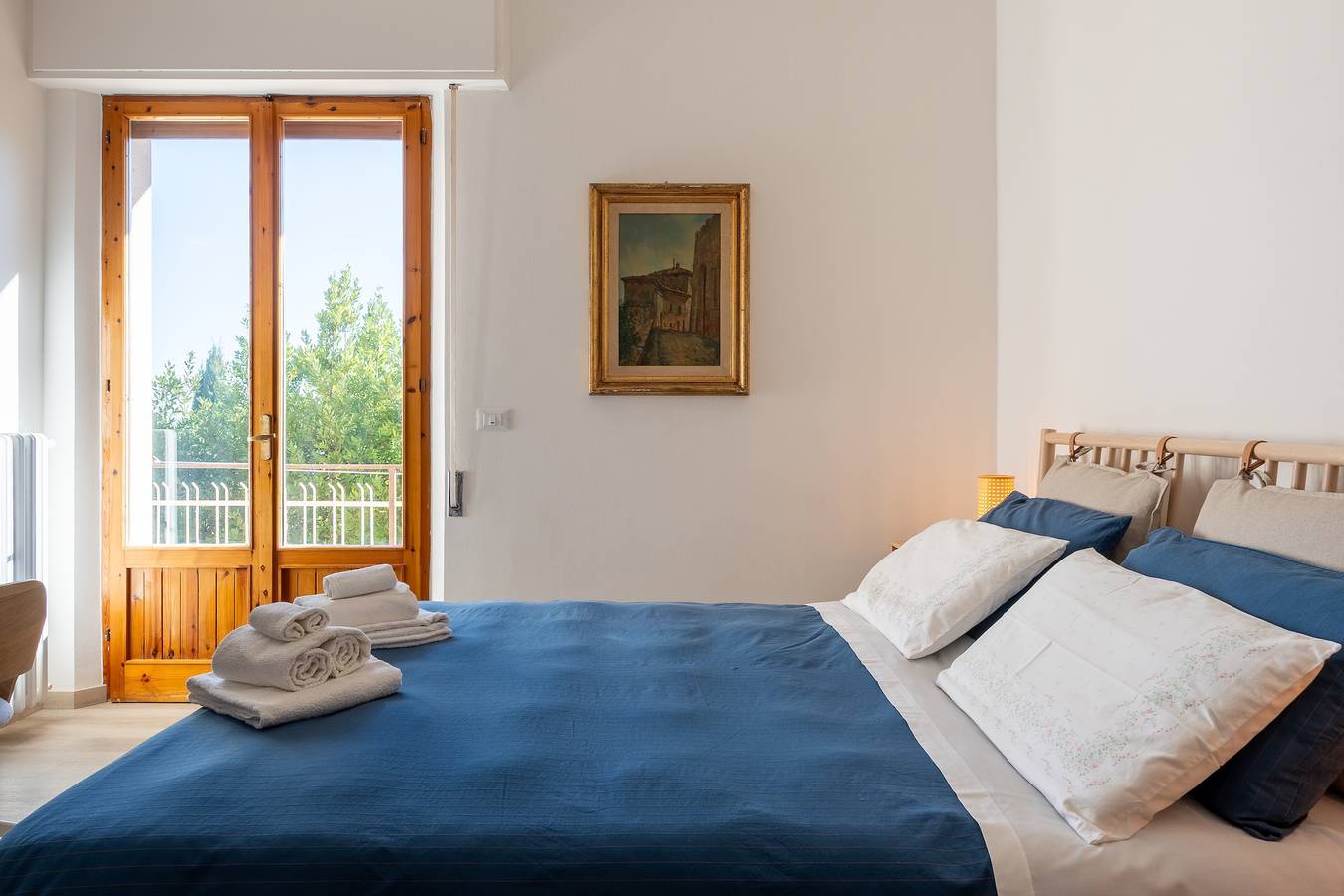 Dreibettzimmer mit Balkon und Wlan nahe Montepulciano in Montepulciano, Siena Provinz