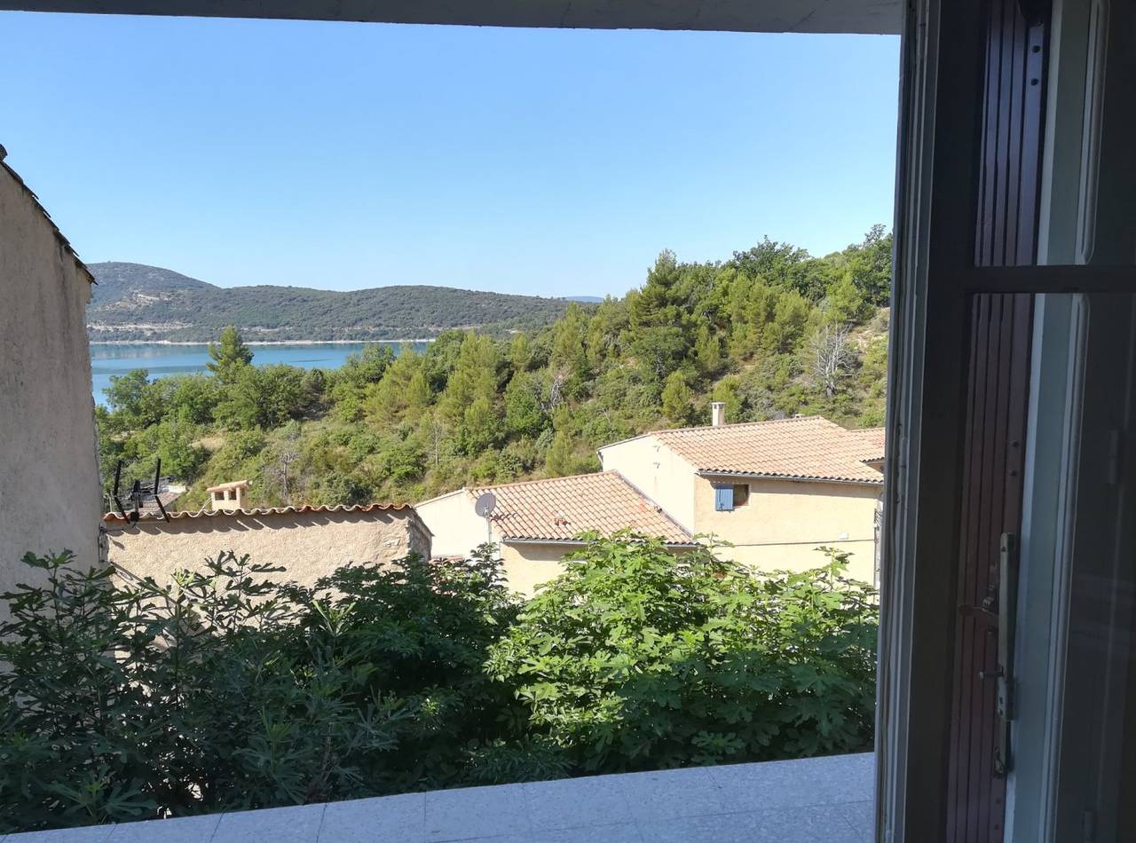 L'Amourié, rdc, gîte 4 personnes, vue sur le Lac in Sainte-Croix-du-Verdon, Parc naturel régional du Verdon