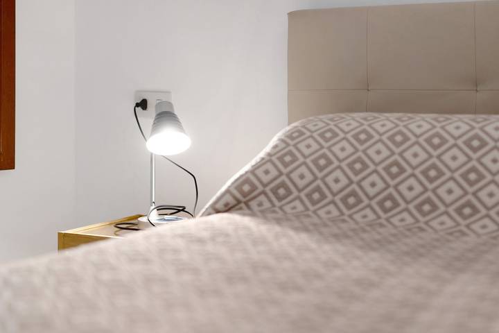 Apartamento inteiro, Apartamento 'Elisa' com varanda e Wi-Fi in Baveno, Comune di Baveno