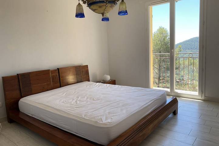 French Riviera Air-conditioned Villa with heated infinity pool, Amazing view in Bagnols-en-Forêt, Mediterranean Coast (France)