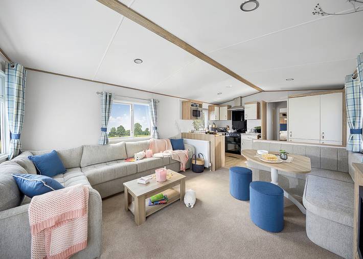 Glamping for 6 people in Wales