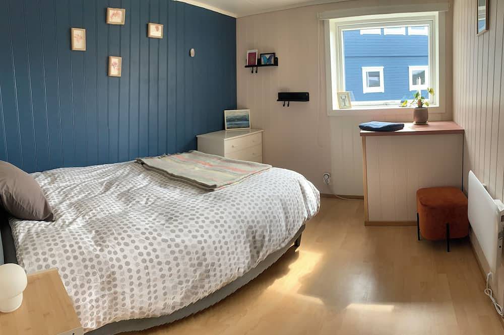 Cosy house with sunny balcony, mountains and fjord view! in Årstad, Bergen