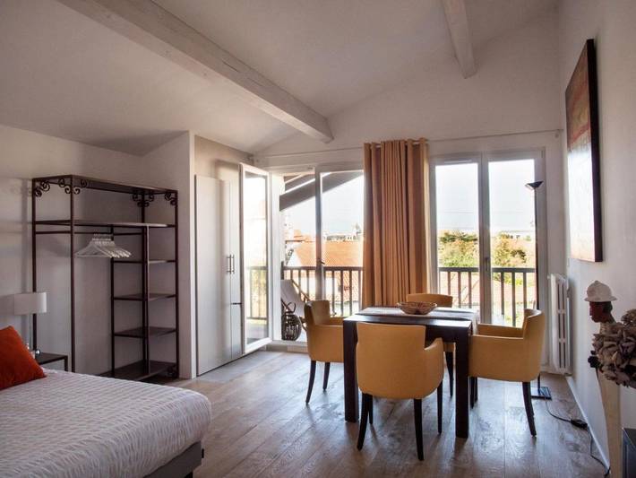 Chambre d’hôte pour 4 personnes, avec vue et balcon ainsi que sauna et piscine à Biarritz - 3