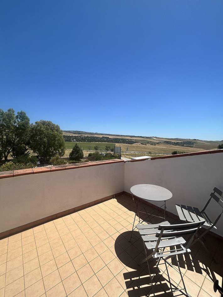 Stanza per 5 persone, con balcone e giardino, con animali domestici - 1