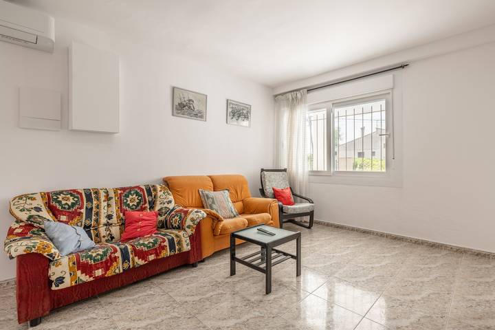 Location de vacances pour 7 personnes, avec balcon et jardin, animaux acceptés à Deltebre - 2
