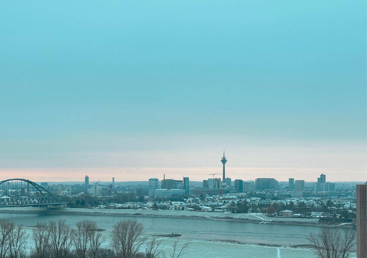 Ganze Wohnung, Rheinpanorama Penthouse Neuss Düsseldorf in Neuss, Rhein-Kreis Neuss