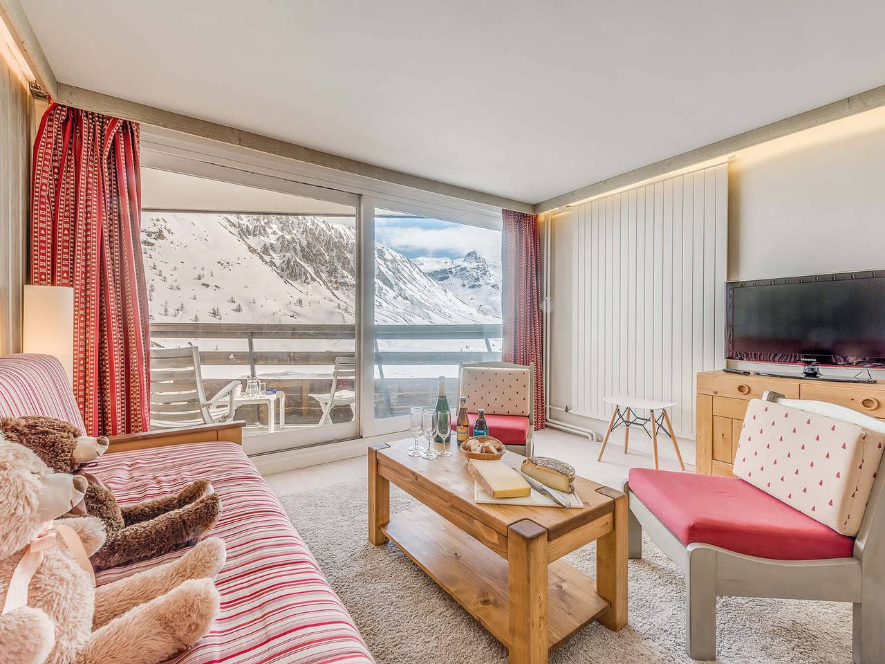 Geheel appartement, Renovated 3* family spacious apt - 8 ppl, 2 baths, balcony lake view in Tignes, Vanoise Nationaal Park