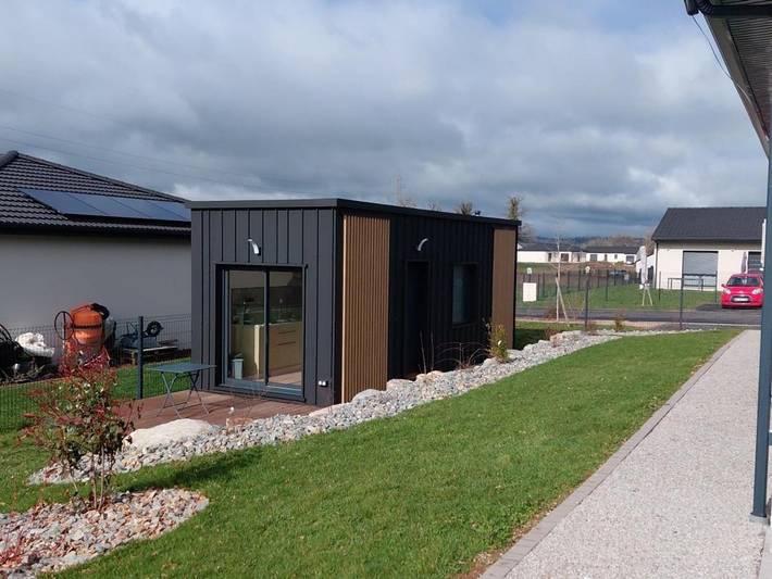 Location de vacances pour 2 personnes, avec Terrasse et Jardin à Naucelles