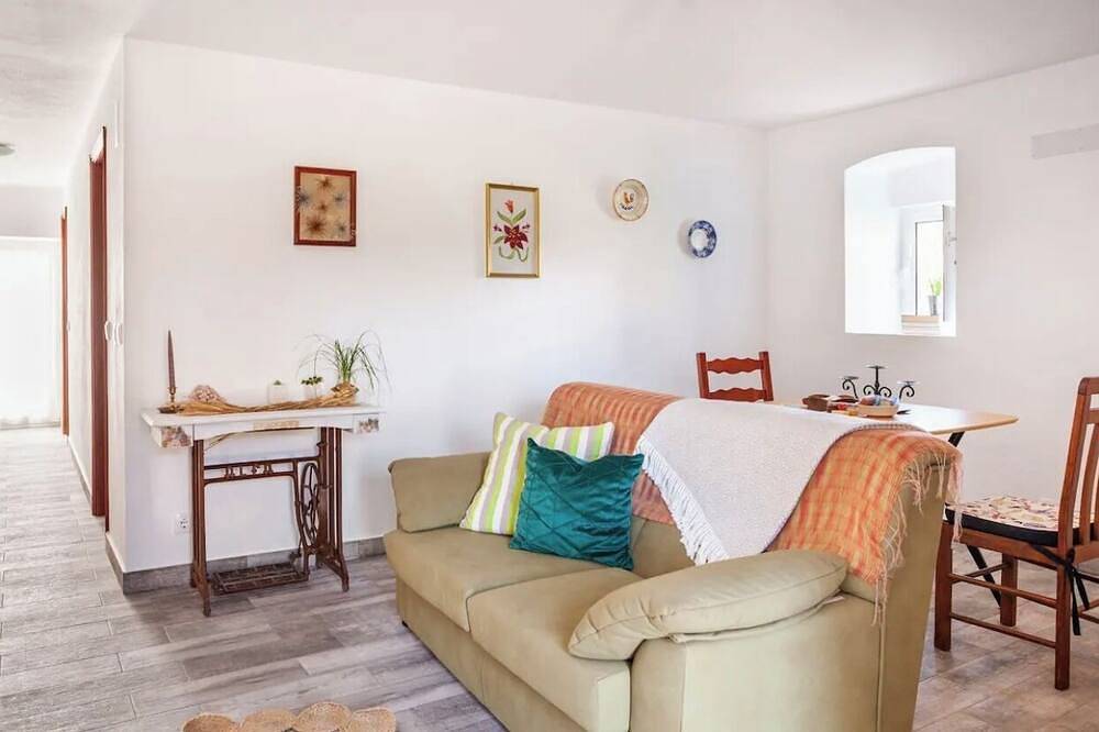 Quinta dos Penedos is a welcoming house, ideal for relaxing and resting! in Sé e São Lourenço, Portalegre District