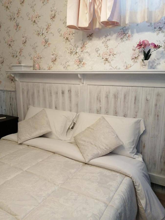 Eneahouse in Fiumicino, Provincia di Roma