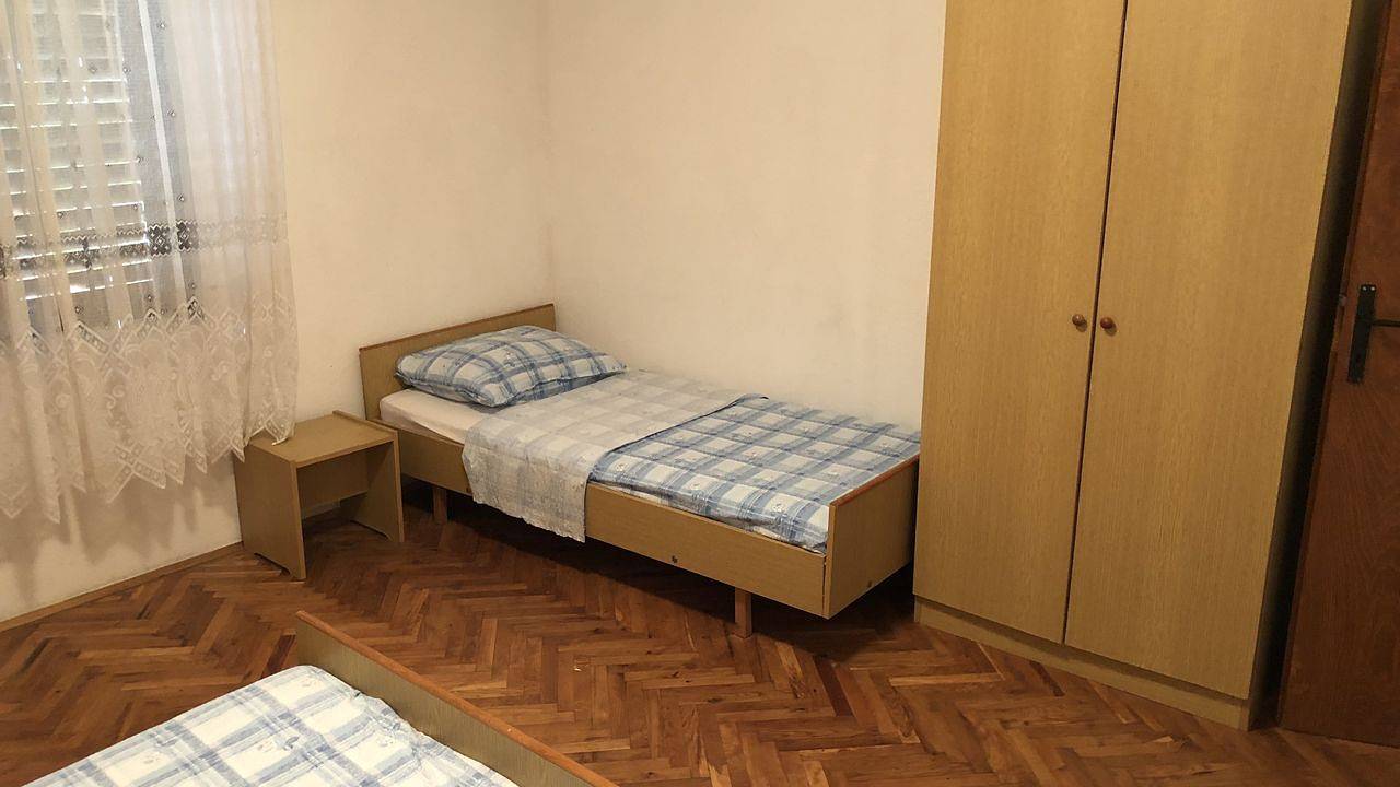 Ganze Ferienwohnung, Ferienwohnung für 9 Personen (80 m²) in Razanac in Razanac, Zadar