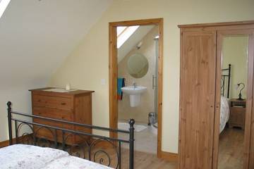 Log Cabin for 8 People in Glenties, County Donegal, Photo 1