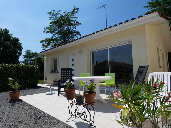 Gîte pour 2 personnes, avec Terrasse ainsi que Jardin et Vue