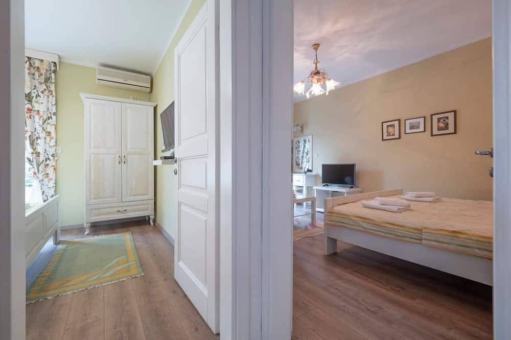 Entire apartment, Marinero Apartments-Two bedroom apartment 7 in Opština Budva