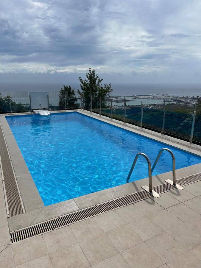 Appartement de vacances pour 2 personnes, avec piscine et terrasse
