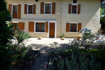 Gîte pour 6 personnes, avec jardin et terrasse à Les Bordes-sur-Arize