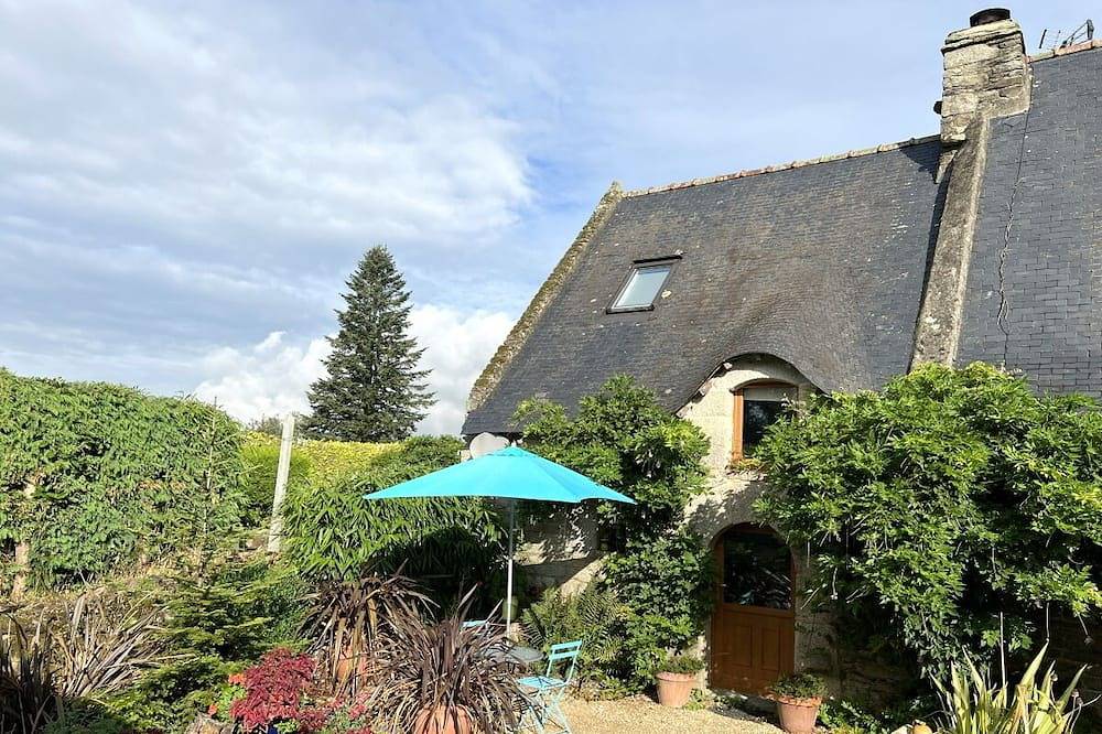 Cottage en pierre ancienne avec bain à remous in Poul-Fetan, Quistinic
