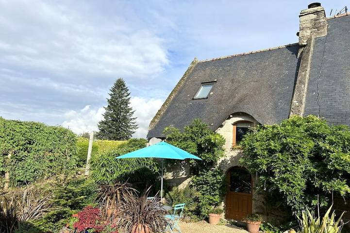 Gîte pour 2 personnes, avec Jacuzzi ainsi que Terrasse et Jardin à Quistinic