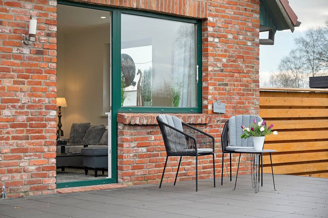Ganze Wohnung, Apartment „Landhaus Sonnenterrasse“ mit privater Terrasse, Garten und Wlan in Grasberg, Niedersachsen