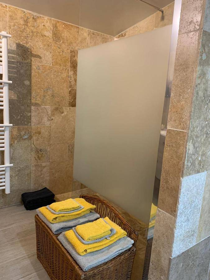 Chambre d’hôte pour 2 personnes, avec jardin et jacuzzi à Le Thor - 2