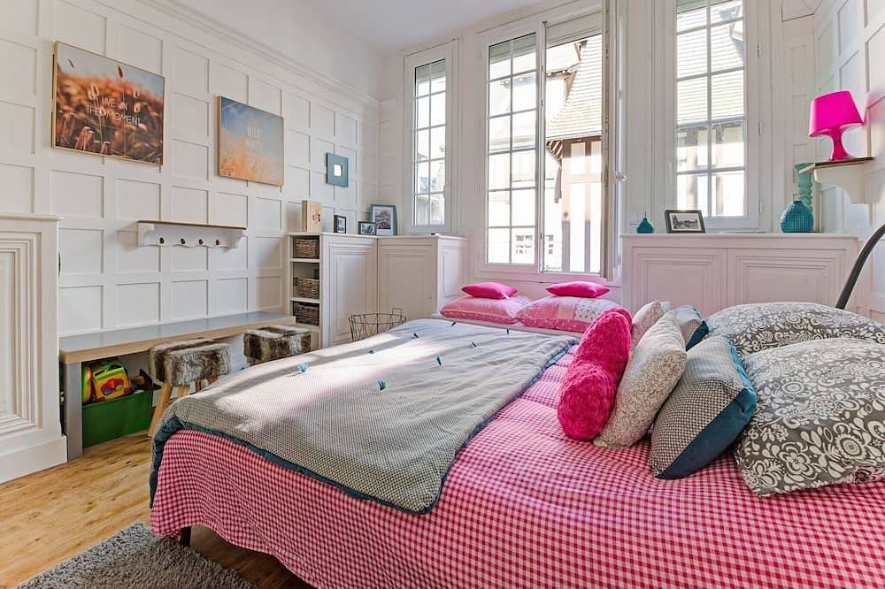 Entire apartment, Apartment in Isigny near Cotentin Marshes in Saint-Benoît-de-l'Aure, Bayeux region