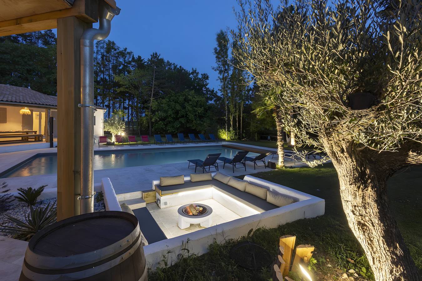 Grande villa avec piscine privée, balcon et Wi-Fi à Saint-Georges des Coteaux in Saint-Georges-des-Coteaux, Région de Saintes