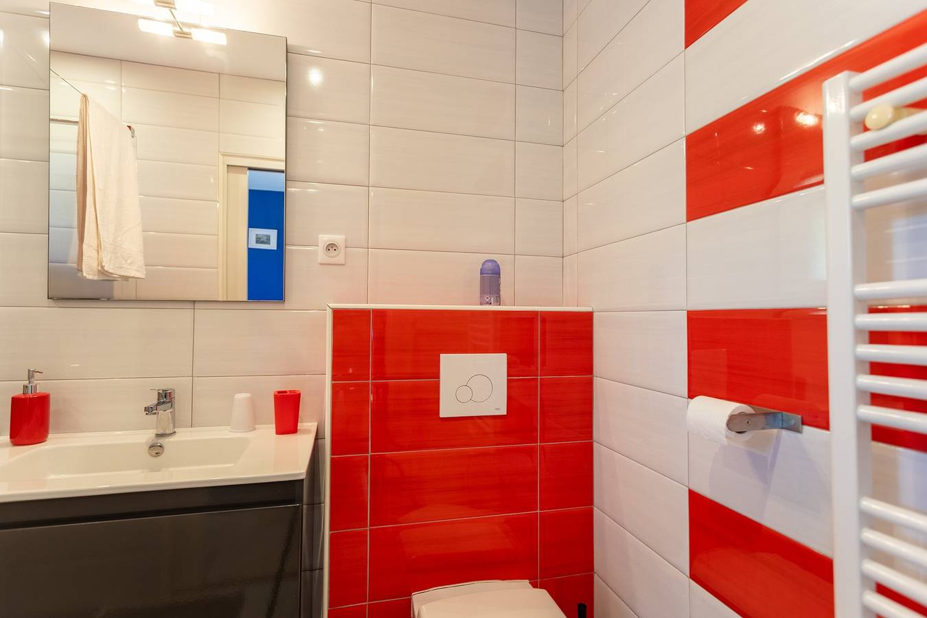 Chambre d’hôtes « Gentiane » : vue montagne, Wi-Fi, climatisation in Aroue-Ithorots-Olhaïby, Région de Bayonne