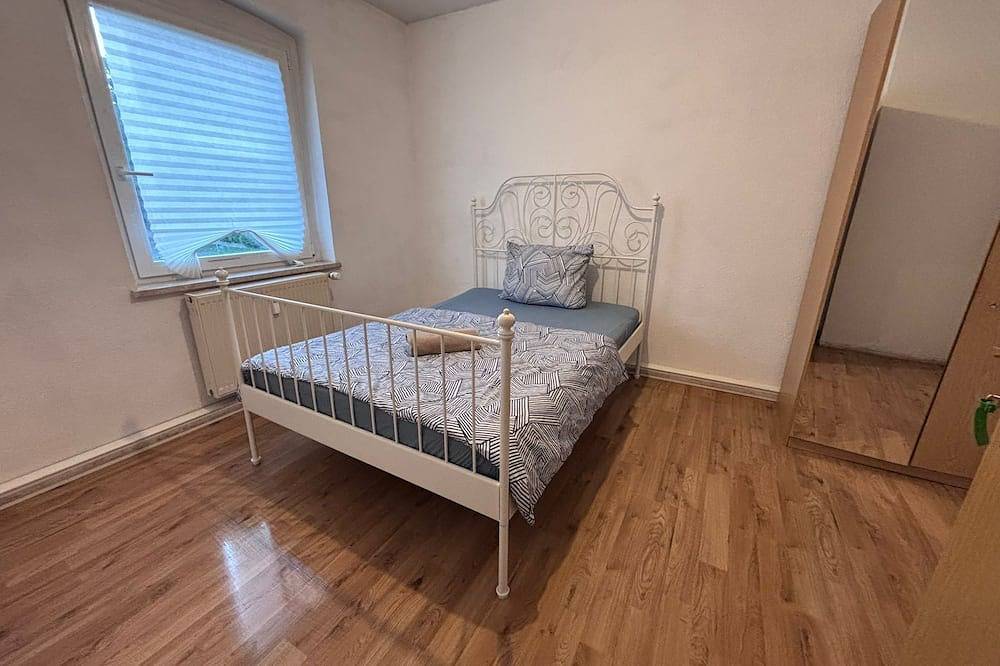 Ganze Wohnung, Flat for 6✭ Free bike ✭ best for employees in Elsteraue, Burgenlandkreis