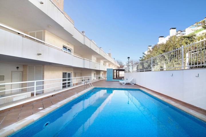 Ganze Wohnung, Ferienwohnung 'T2 F Apt Oliveira' mit Gemeinschaftspool, 2 Balkonen und WLAN in Santa Luzia (Tavira), Parque Natural da Ria Formosa