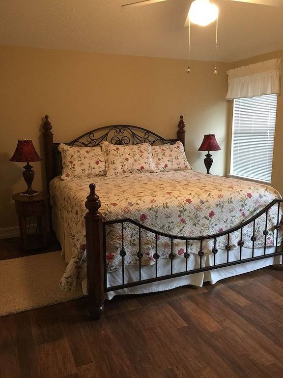 Dieses Haus in Mt. Dora ist bereit für Sie! Kamin / Veranda Schaukel / Internet in Mount Dora, Lake County