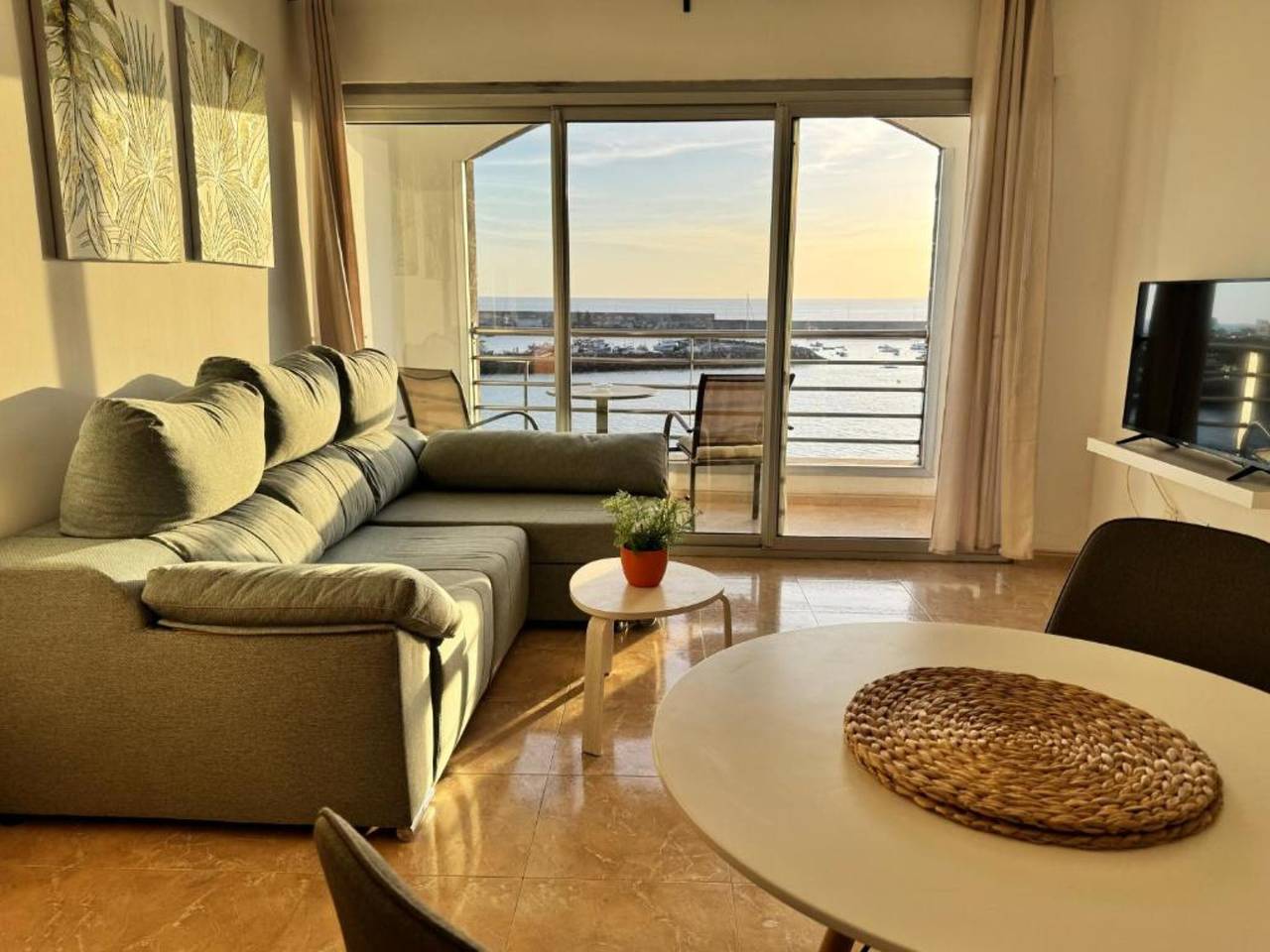Ganze Wohnung, Ferienapartment „Miramar“ mit WLAN in Playa Marañelas, Mogán