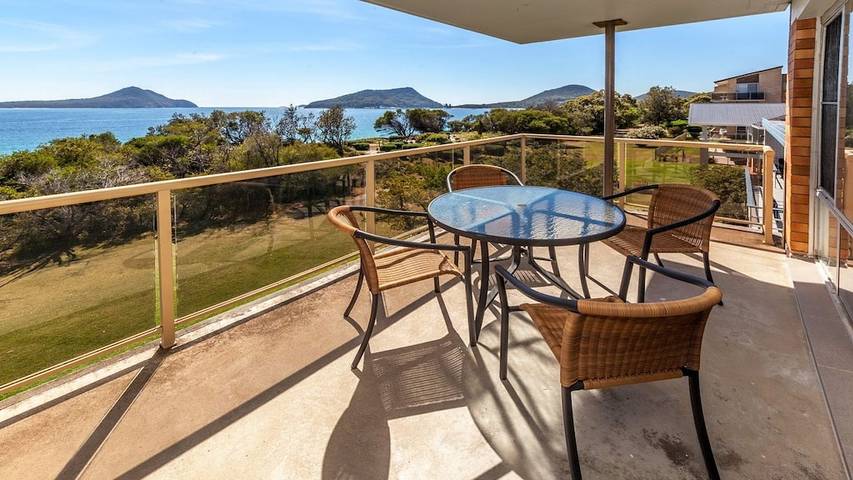 Holiday apartment for 5 people, with garden and balcony in Nelson Bay