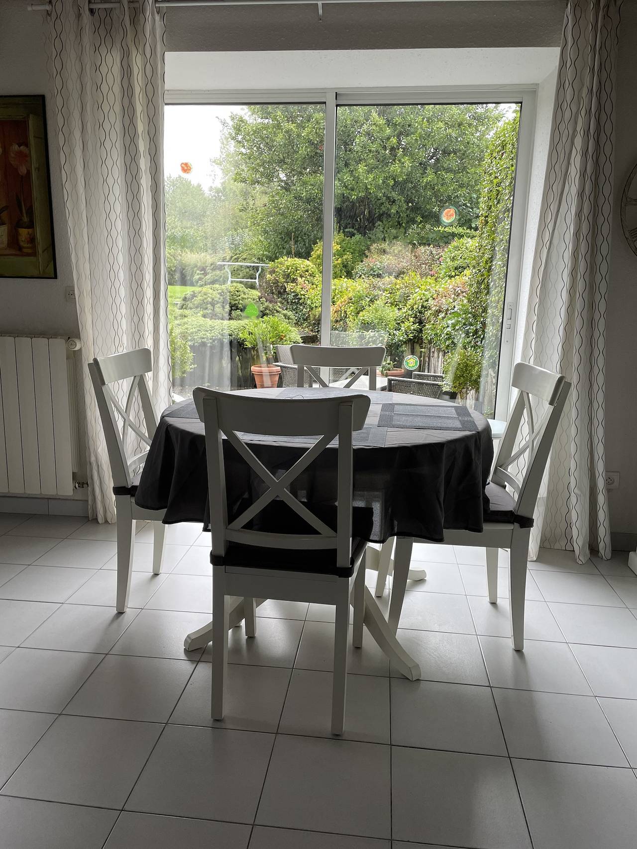 Gîte confortable à Cerisy-la-Forêt : à 100 m du centre-ville et d'un accès à la rivière in Cerisy-la-Forêt, Région de Saint-Lô