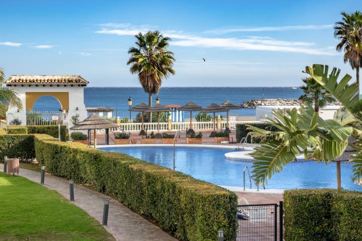 Ferienwohnung für 4 Personen, mit Terrasse und Garten sowie Pool - 1