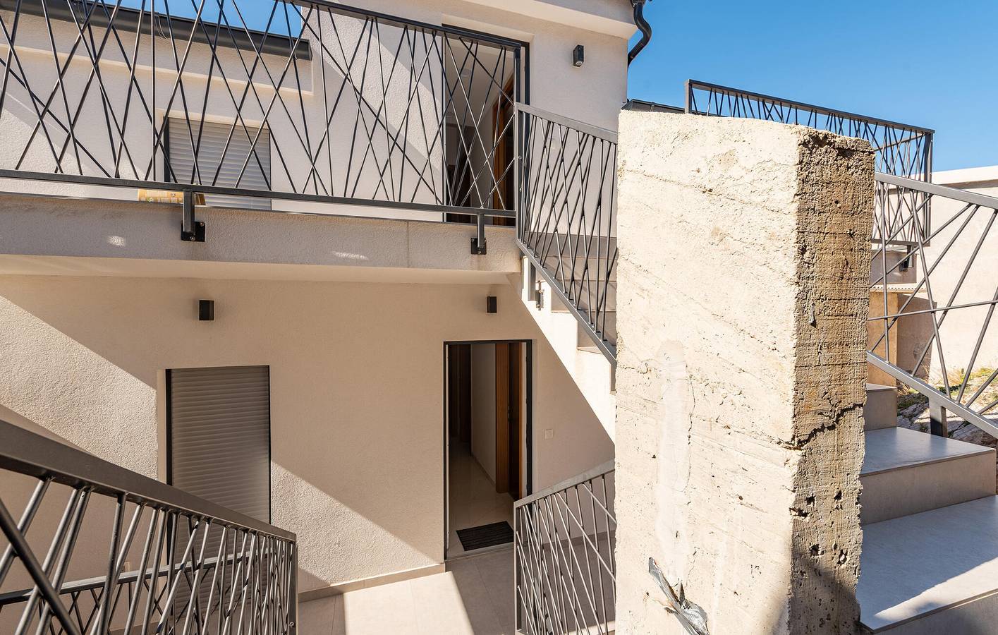 Ganze Ferienwohnung, Gemütliche Unterkunft, 2 km vom Strand von Beritnica entfernt: WLAN, Klimaanlage und Terrasse in Metajna, Pag