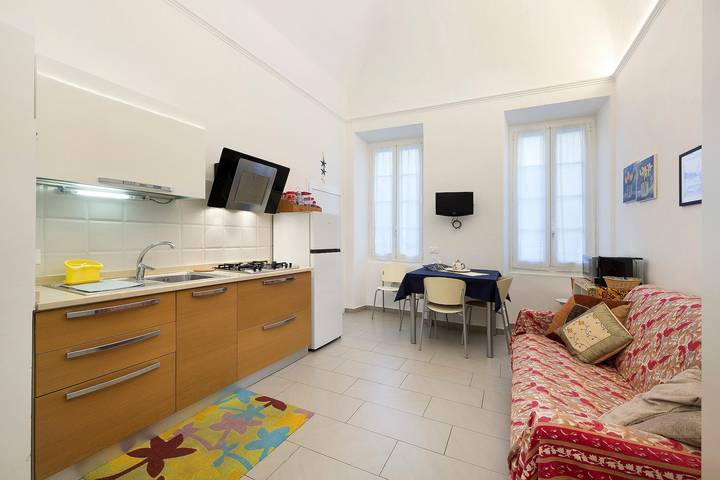Appartamento intero, Appartamento 'Smart Home Loano' con Wi-Fi e Aria Condizionata in Loano, Riviera di Ponente
