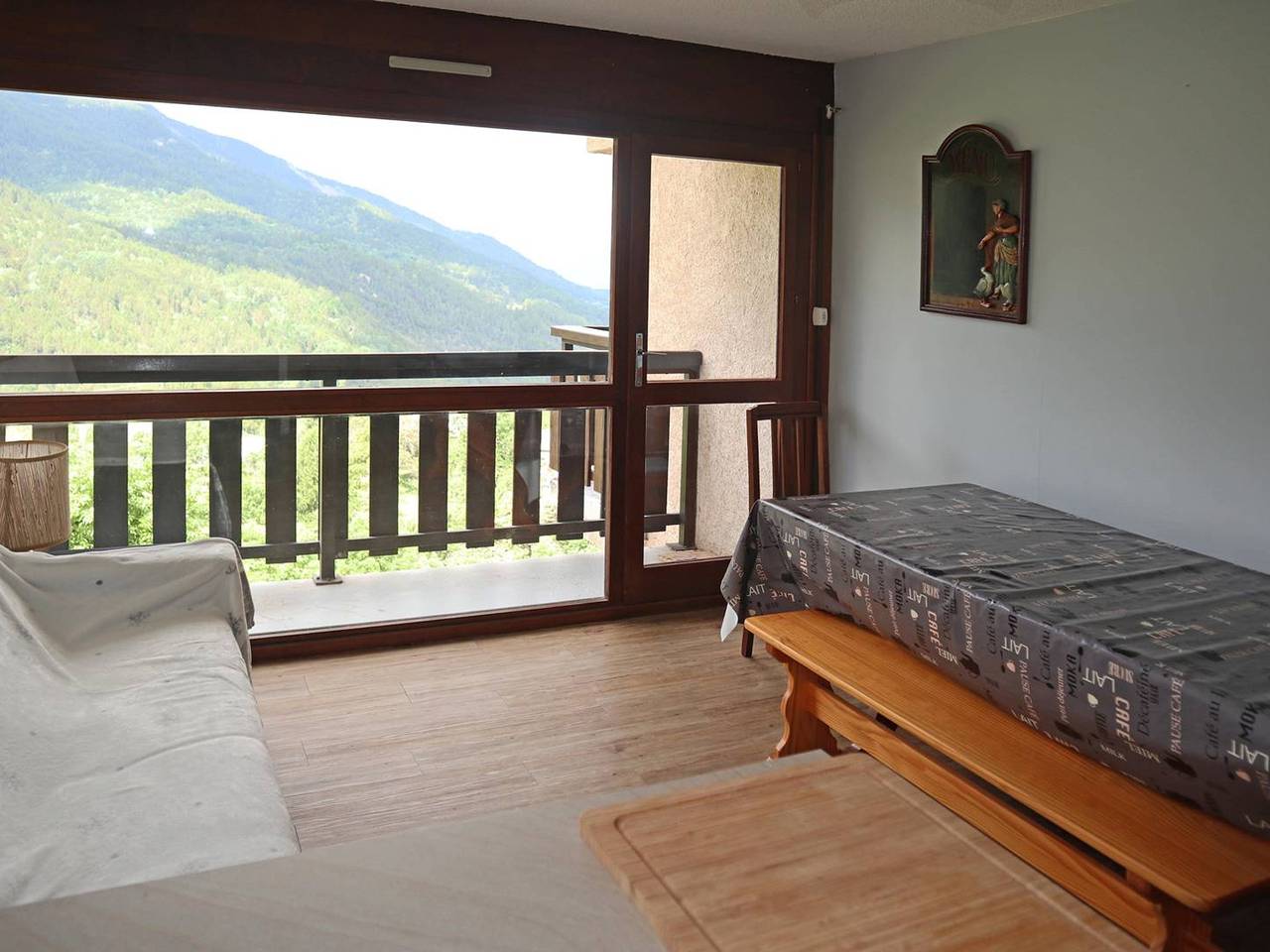 Appartement entier, Grand studio 5 personnes avec balcon, parking, proche station in Les Orres, Parc national des Écrins