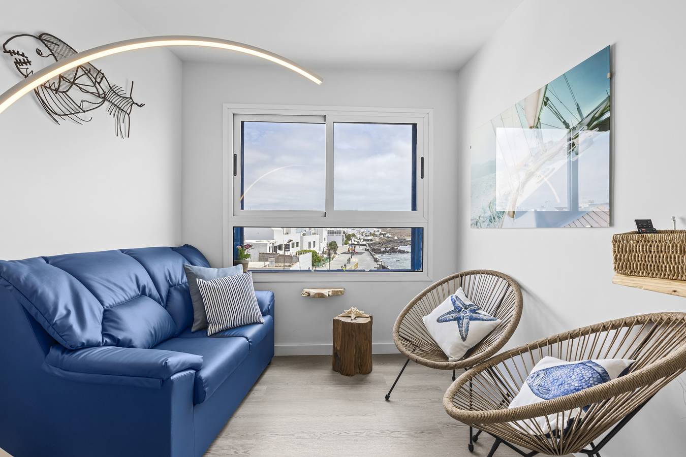 Entire apartment, Casa Azul by Escape Home (Timanfaya 4 in Punta de las Mujeres, Haría