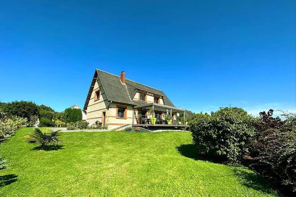 Gîtes de France® - La Demeure des Vents in Le Tilleul, Région du Havre